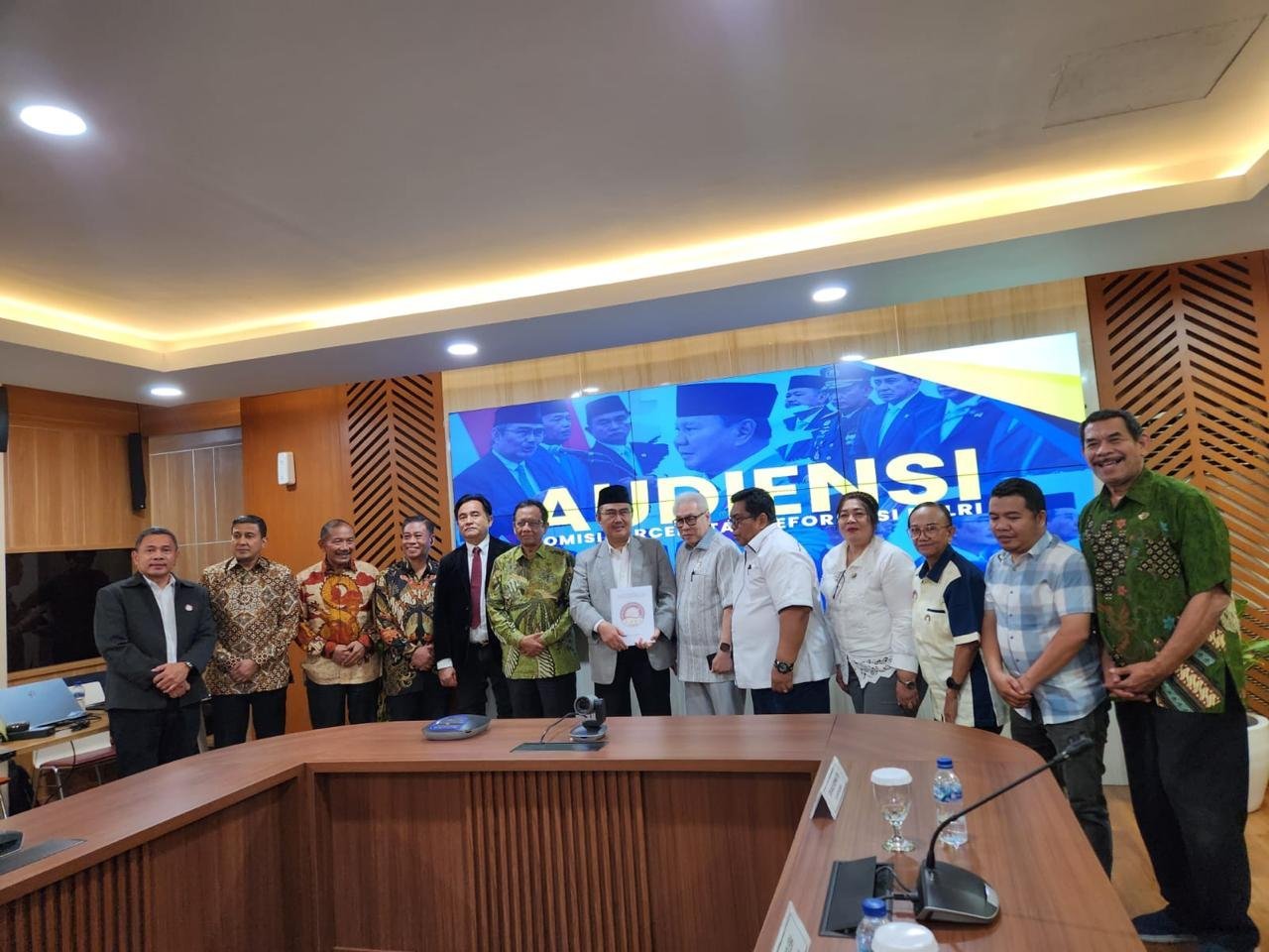 WhatsApp Image 2025-11-27 at 21.11.03